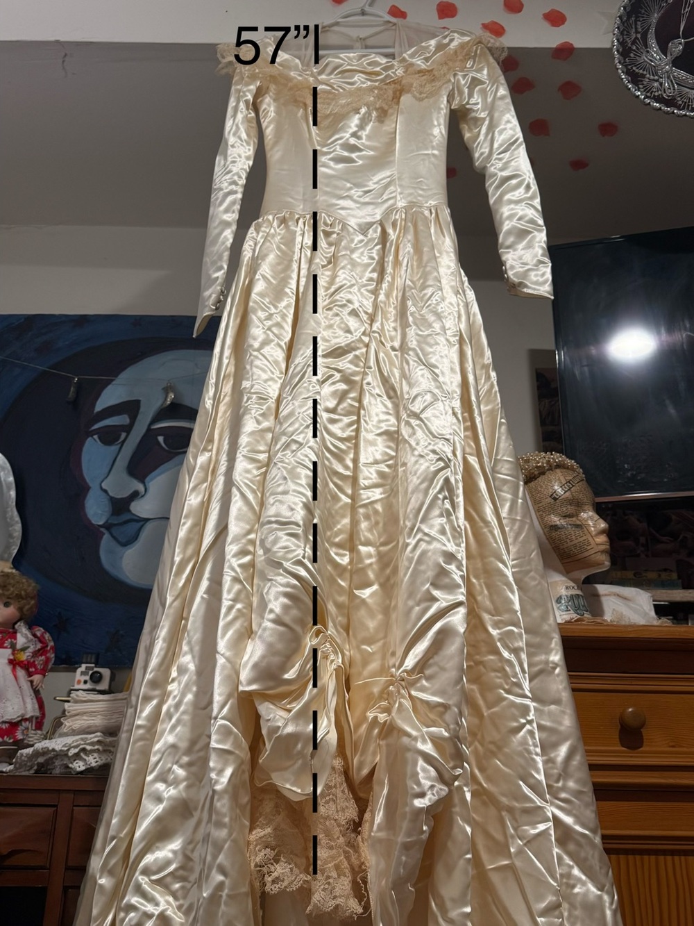 1930/40’s Ecru Ivory Satin Wedding Dress w/ Pearlized Floral Crown and Rosettes - Picture 4 of 14